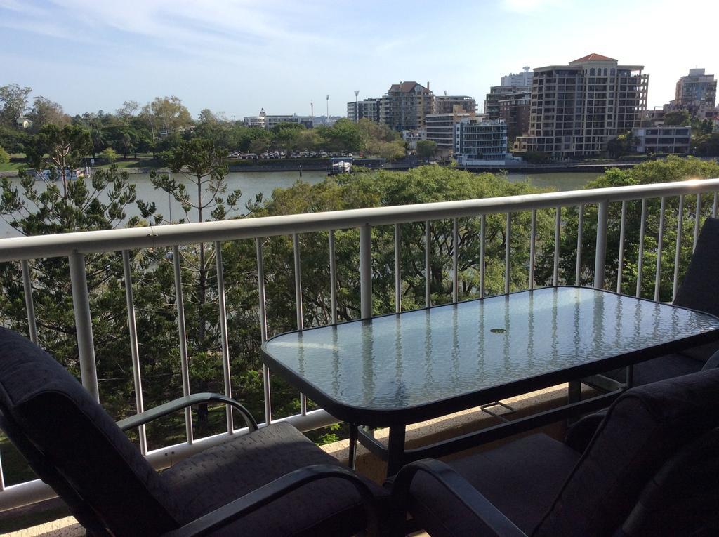 Kirribilli Apartments Брисбен Номер фото