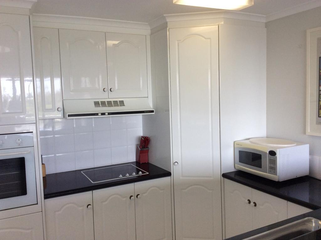 Kirribilli Apartments Брисбен Номер фото